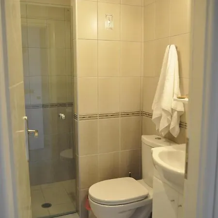 Artemis 호텔 페프키