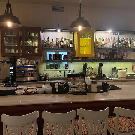Artemis Hotel